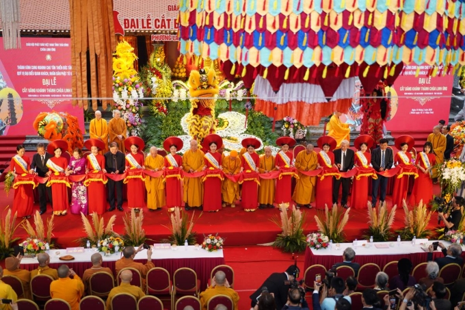 Đại lễ cắt băng khánh thành chùa Linh Ứng - Thái Bình